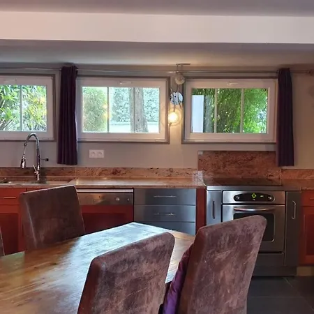 Le Manoir D'à Côté 3*