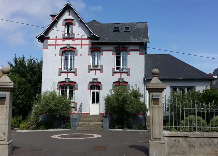 Le Manoir D'a Cote Guest house